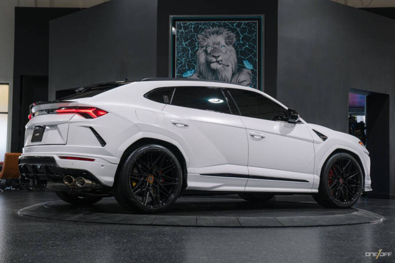 2019 Lamborghini Urus