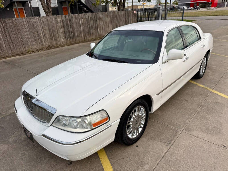 2008 Lincoln Town Car Signature Limited