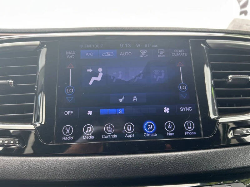 2017 Chrysler Pacifica Touring-L Plus