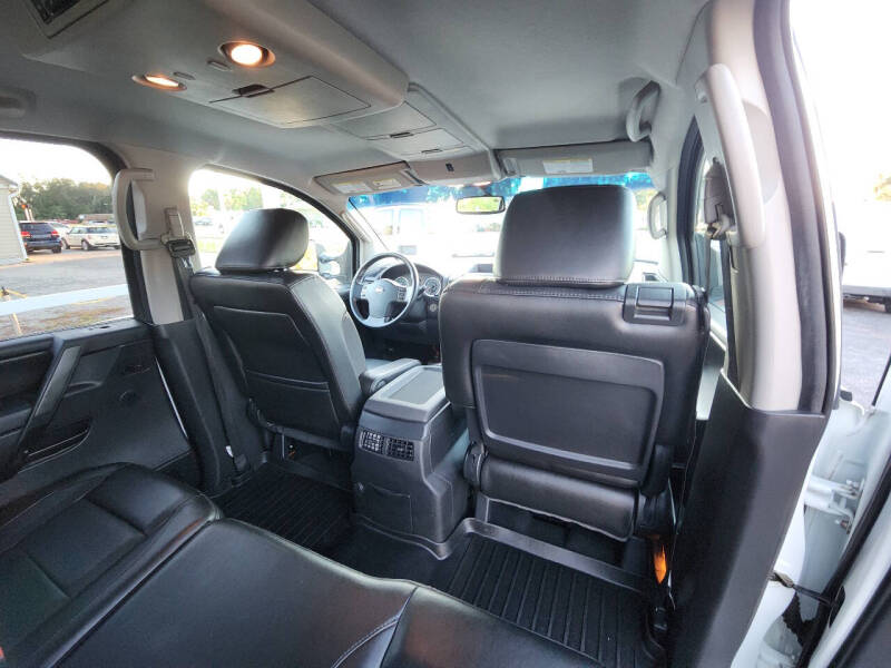 2011 Nissan Titan SL