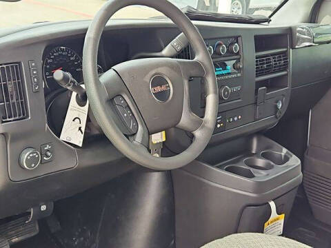 2024 GMC Savana 2500