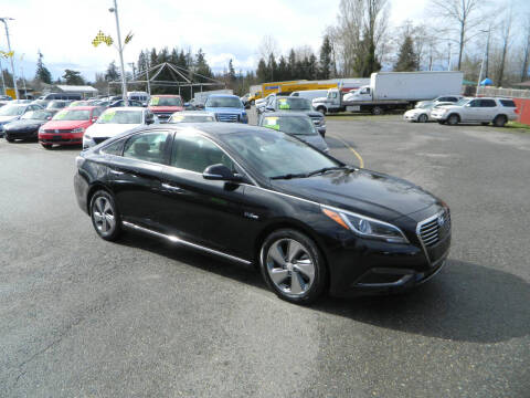 2017 Hyundai Sonata Hybrid for sale at J & R Motorsports in Lynnwood WA