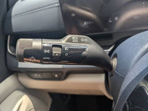 2025 Kia Carnival SX