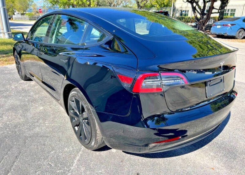 2021 Tesla Model 3 Standard Range Plus
