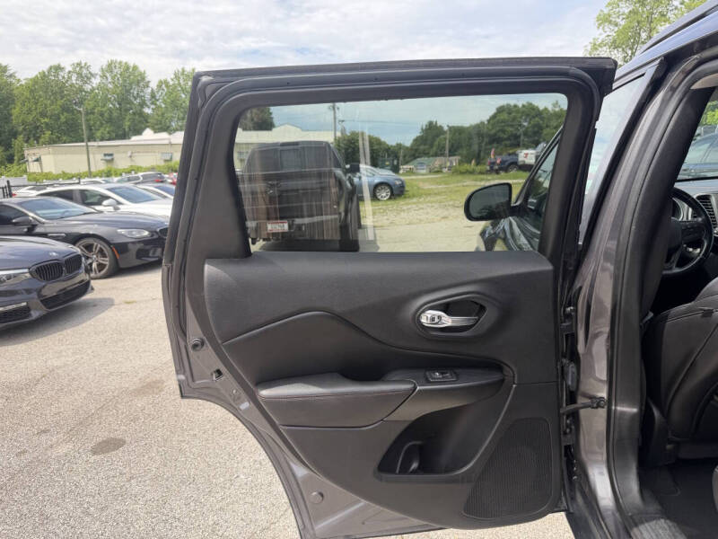 2019 Jeep Cherokee Trailhawk