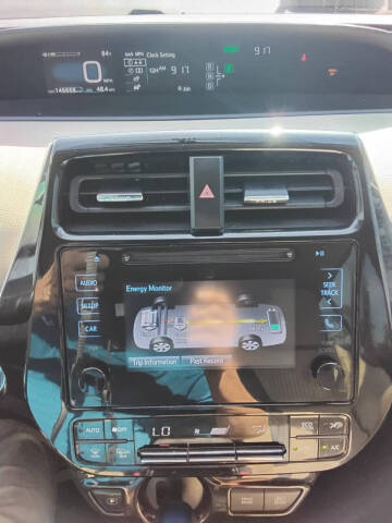 2016 Toyota Prius Two