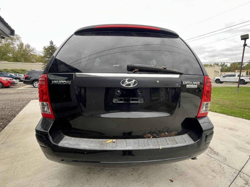 2007 Hyundai Entourage Limited