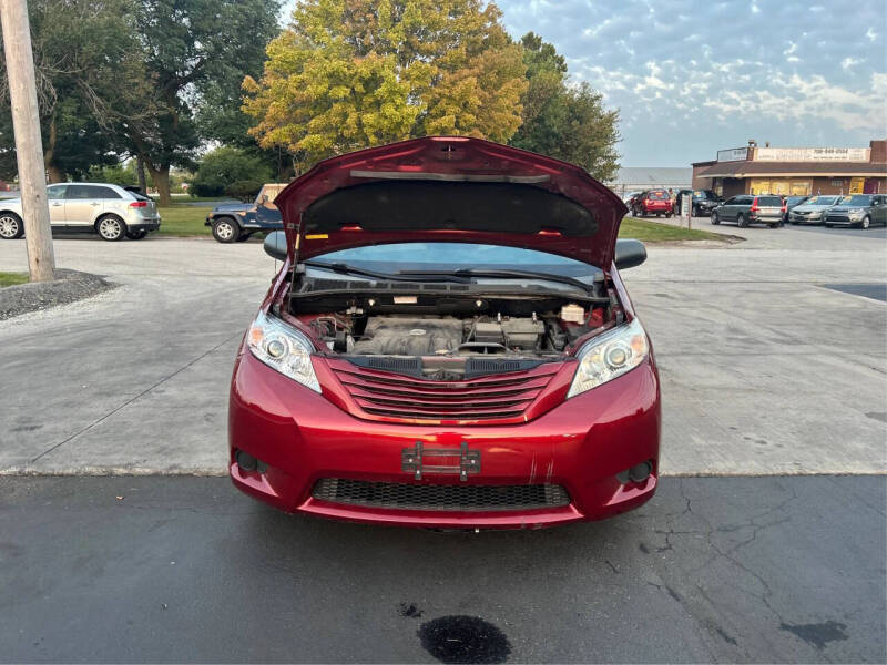 2011 Toyota Sienna Base 7-Passenger