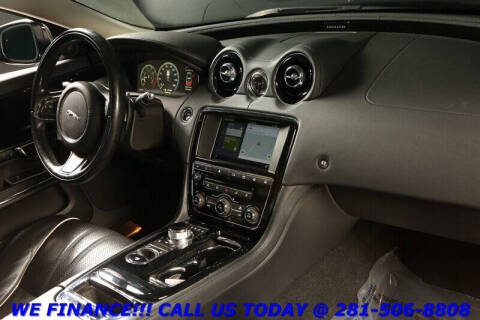 2016 Jaguar XJ R-Sport