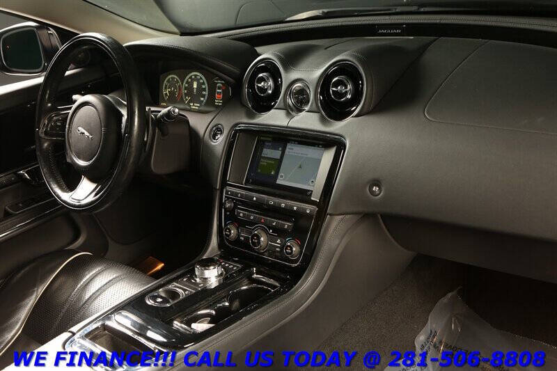 2016 Jaguar XJ R-Sport