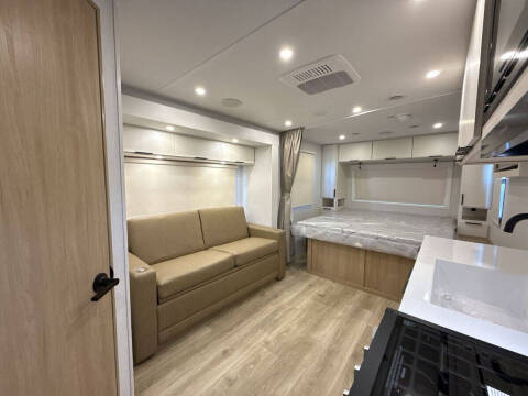 2026 Winnebago Thrive