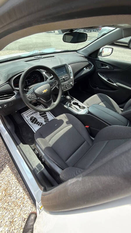 2017 Chevrolet Malibu LT