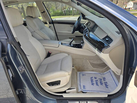 2011 BMW 5 Series 550i xDrive Gran Turismo