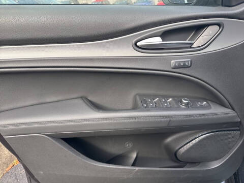 2025 Alfa Romeo Stelvio