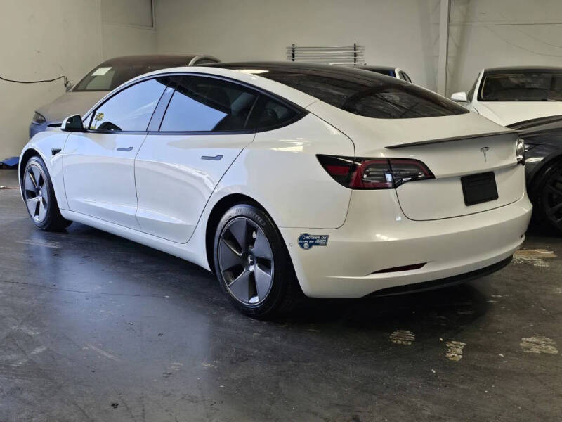 2021 Tesla Model 3 Standard Range Plus