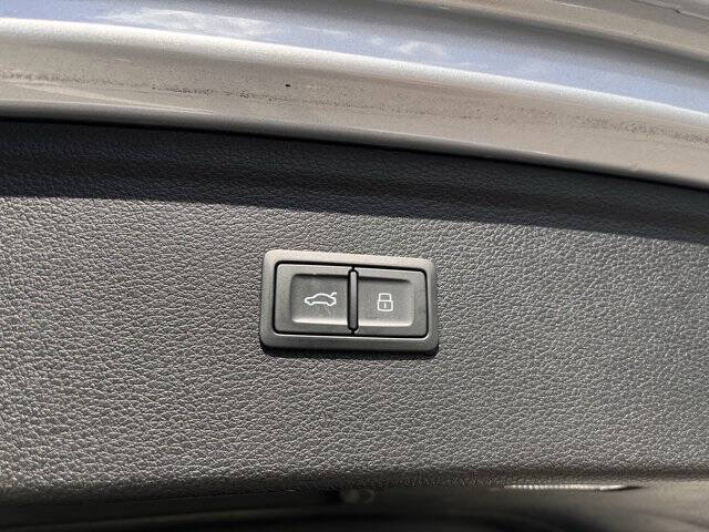 2022 Audi Q5 quattro S line Prem Plus 45 TFSI