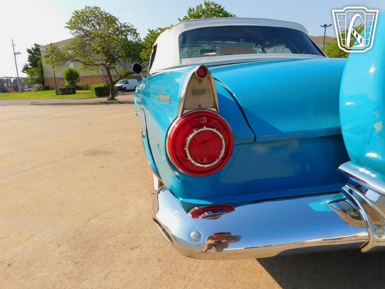 1956 Ford Thunderbird