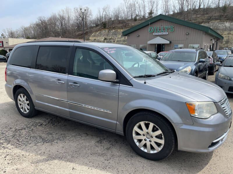 2013 Chrysler Town and Country for sale at Gilly's Auto Sales in Rochester MN