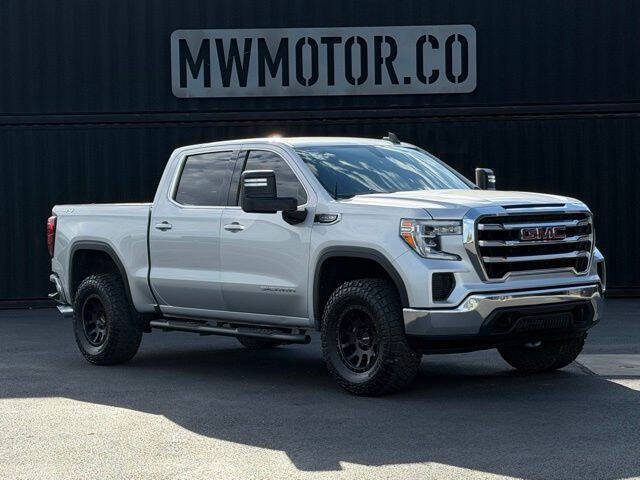 2020 GMC Sierra 4WD Crew Cab Short Box SLE's photo