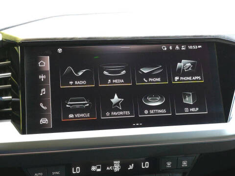 2023 Audi Q4 e-tron quattro Premium 50