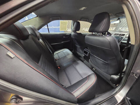 2015 Toyota Camry SE