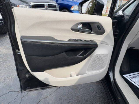 2020 Chrysler Pacifica Touring L