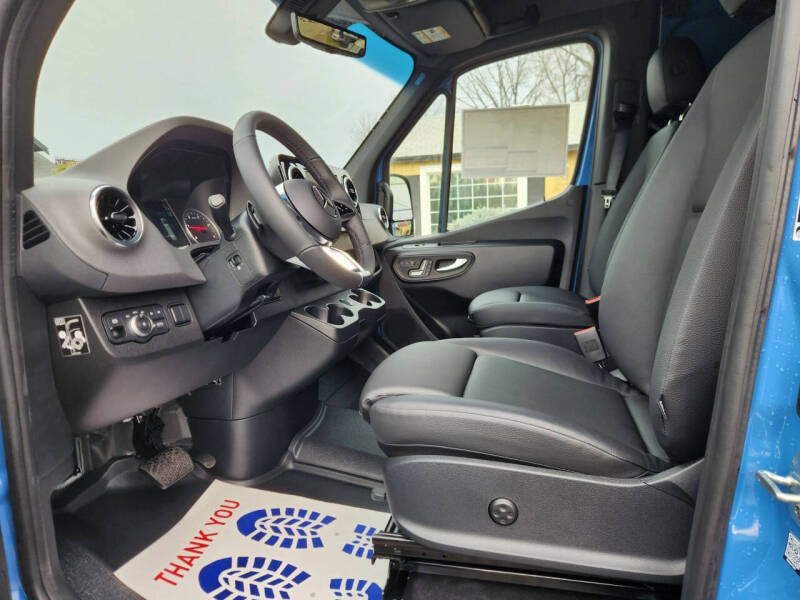 2025 Mercedes-Benz Sprinter 2500