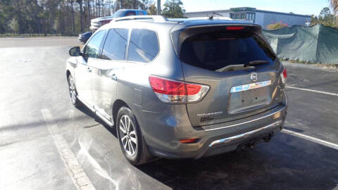 2015 Nissan Pathfinder SL