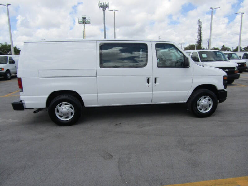 2011 Ford E-Series E-150