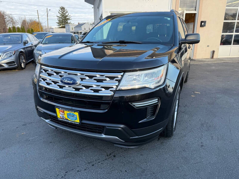 2019 Ford Explorer XLT photo 2