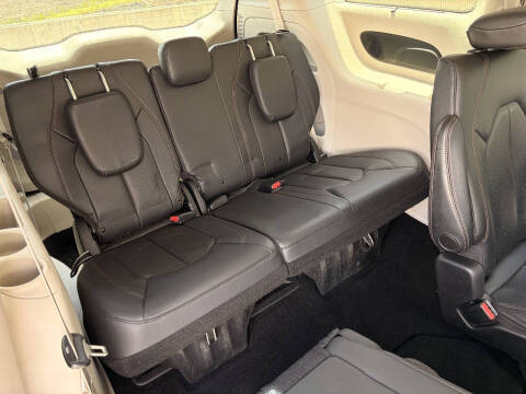 2019 Chrysler Pacifica Touring L Plus