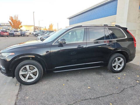 2016 Volvo XC90 T5 Momentum