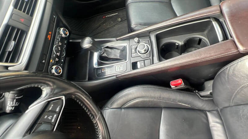 2017 Mazda MAZDA3 Touring