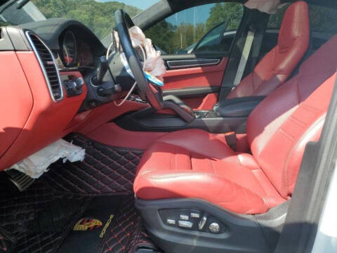 2021 Porsche Cayenne GTS Coupe