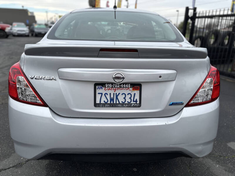 2016 Nissan Versa 1.6 S Plus