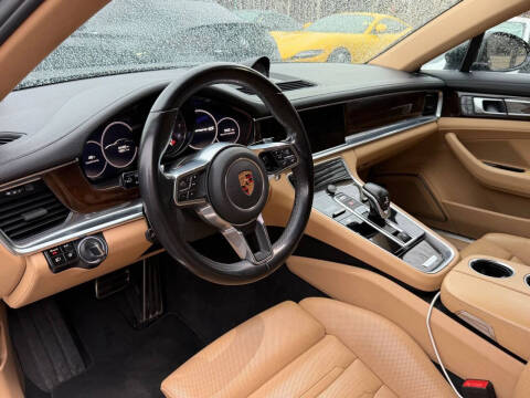 2018 Porsche Panamera 4S
