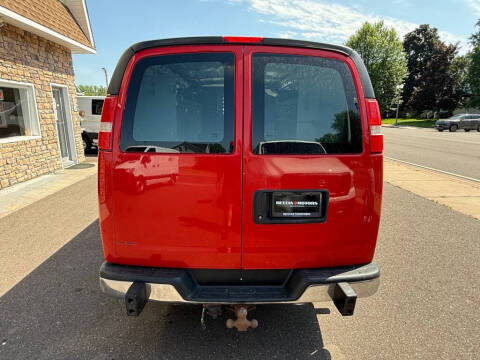 2017 GMC Savana 2500