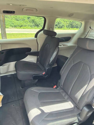 2019 Chrysler Pacifica LX