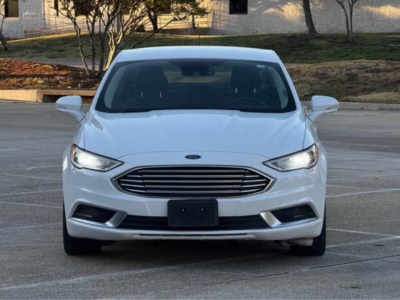 2018 Ford Fusion Hybrid SE's photo