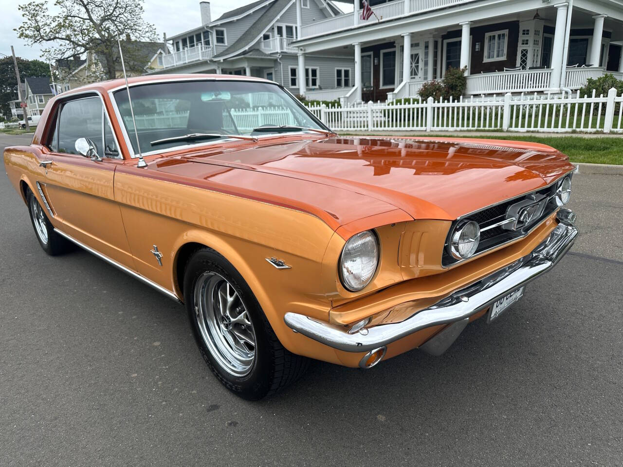 1965 Ford Mustang 2