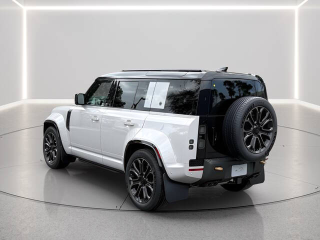 2026 Land Rover Defender