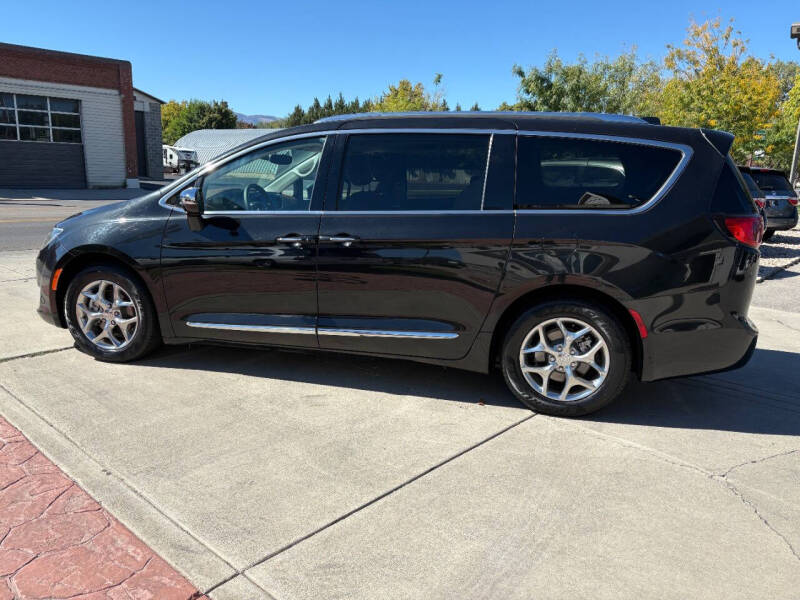 2017 Chrysler Pacifica Limited