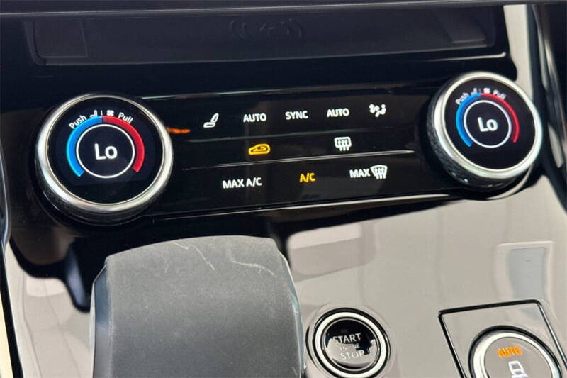 2023 Land Rover Range Rover Sport P360 SE