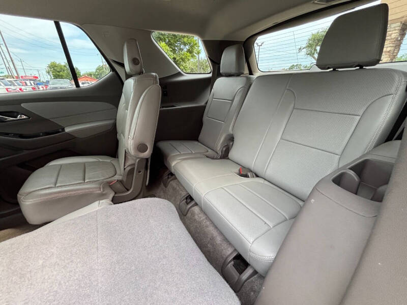 2018 Chevrolet Traverse LT Cloth