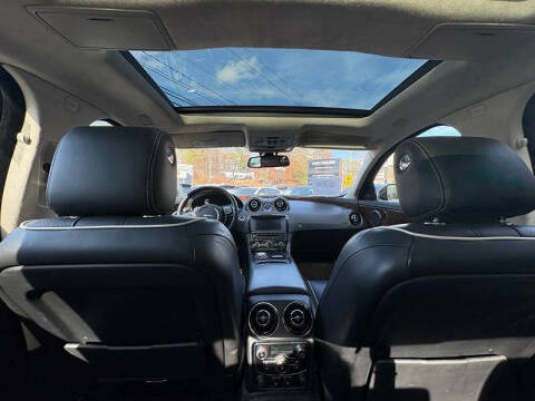 2013 Jaguar XJL Portfolio