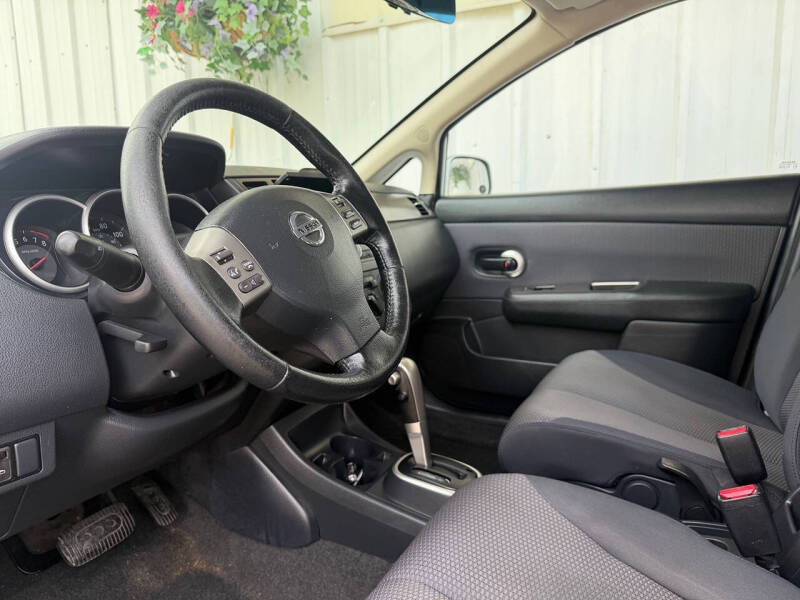 2009 Nissan Versa 1.8 SL