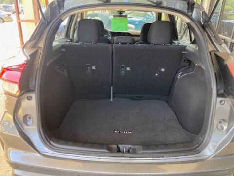 2022 Nissan Kicks S