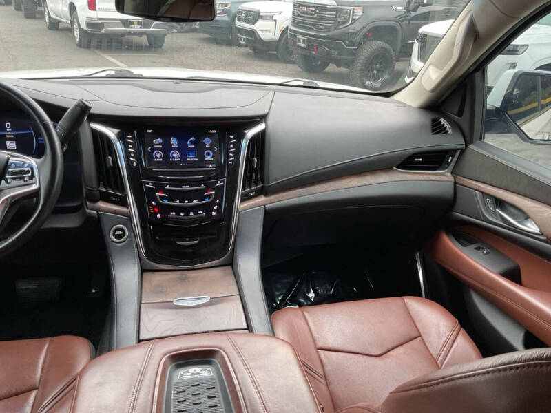 2017 Cadillac Escalade Premium Luxury