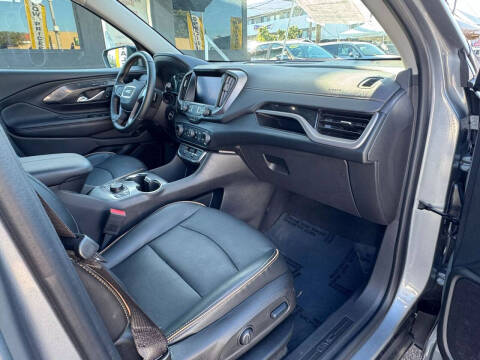 2023 GMC Terrain AT4