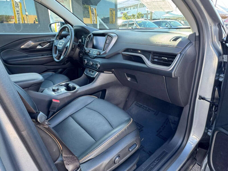 2023 GMC Terrain AT4